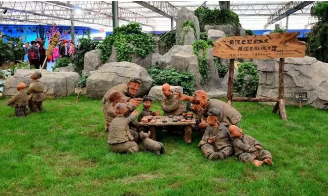 當(dāng)?shù)厥来纬傻娘L(fēng)土民情、鄉(xiāng)規(guī)民約、民俗演藝